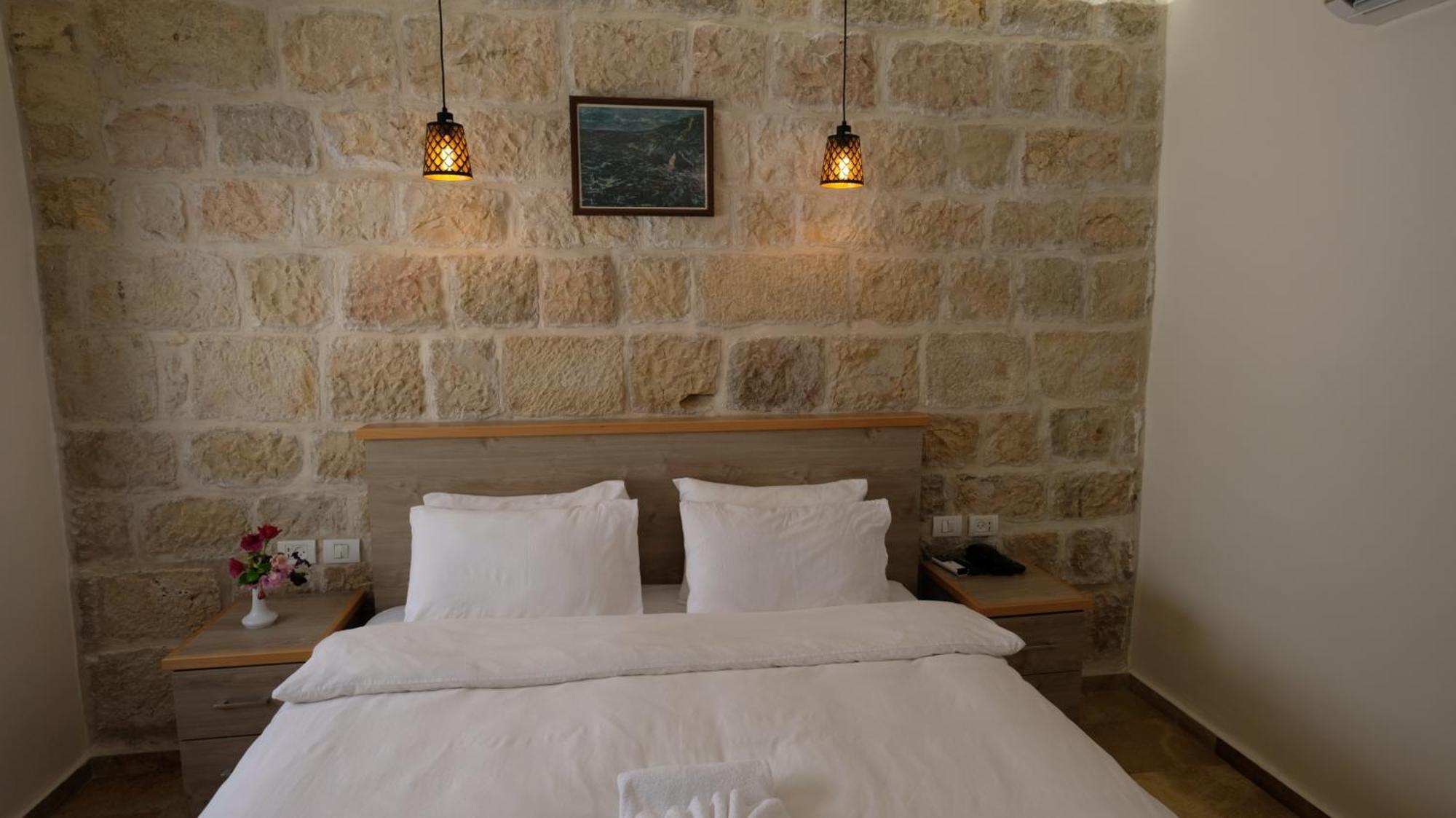 Hotel St. George's Cathedral Pilgrim -