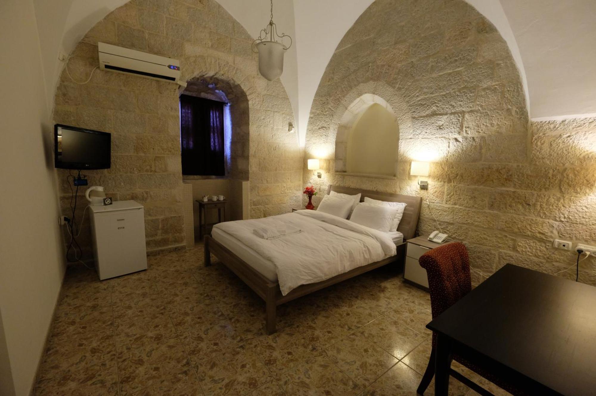St. George's Cathedral Pilgrim - Hotel