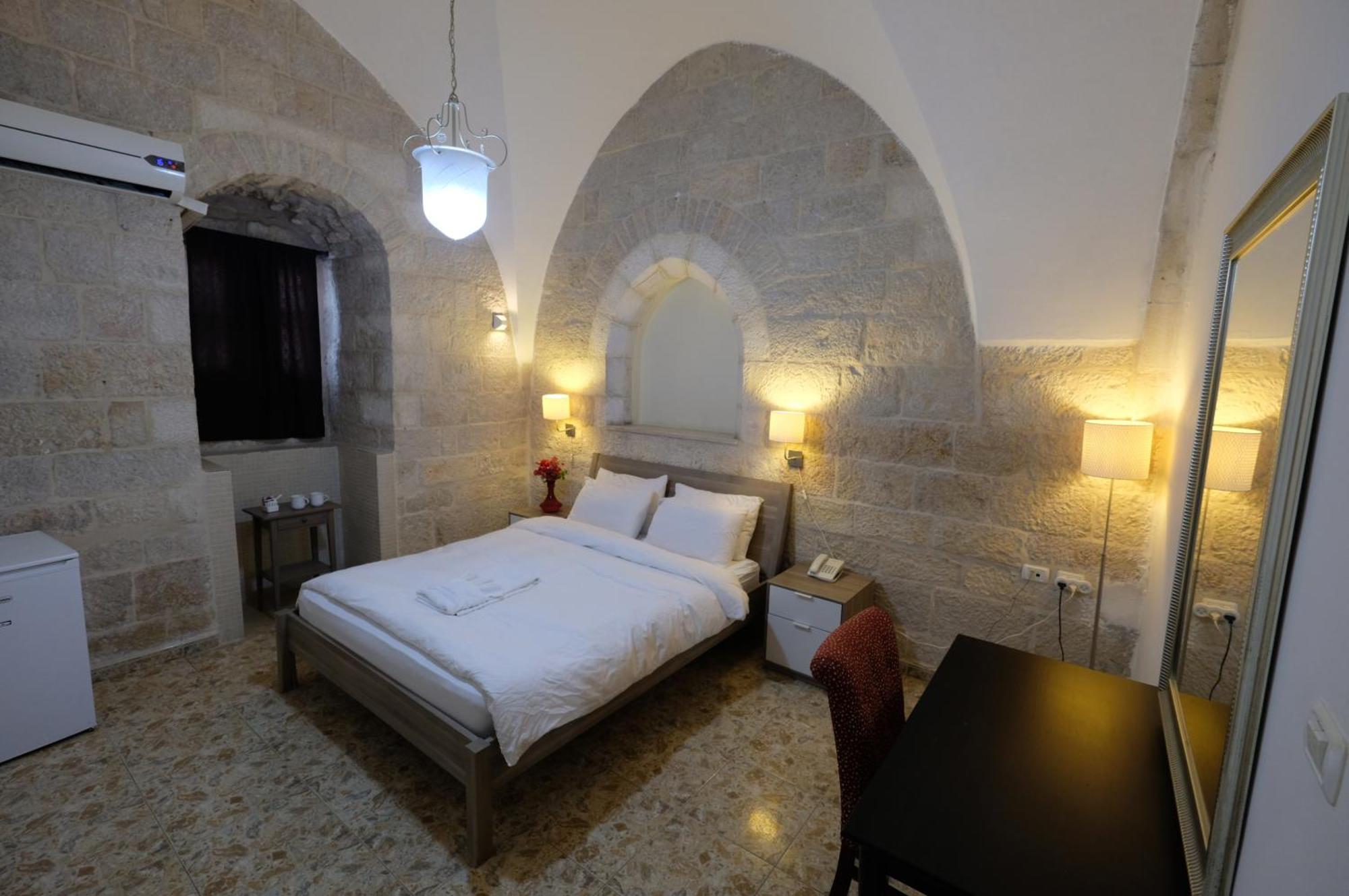 Hotel St. George's Cathedral Pilgrim -